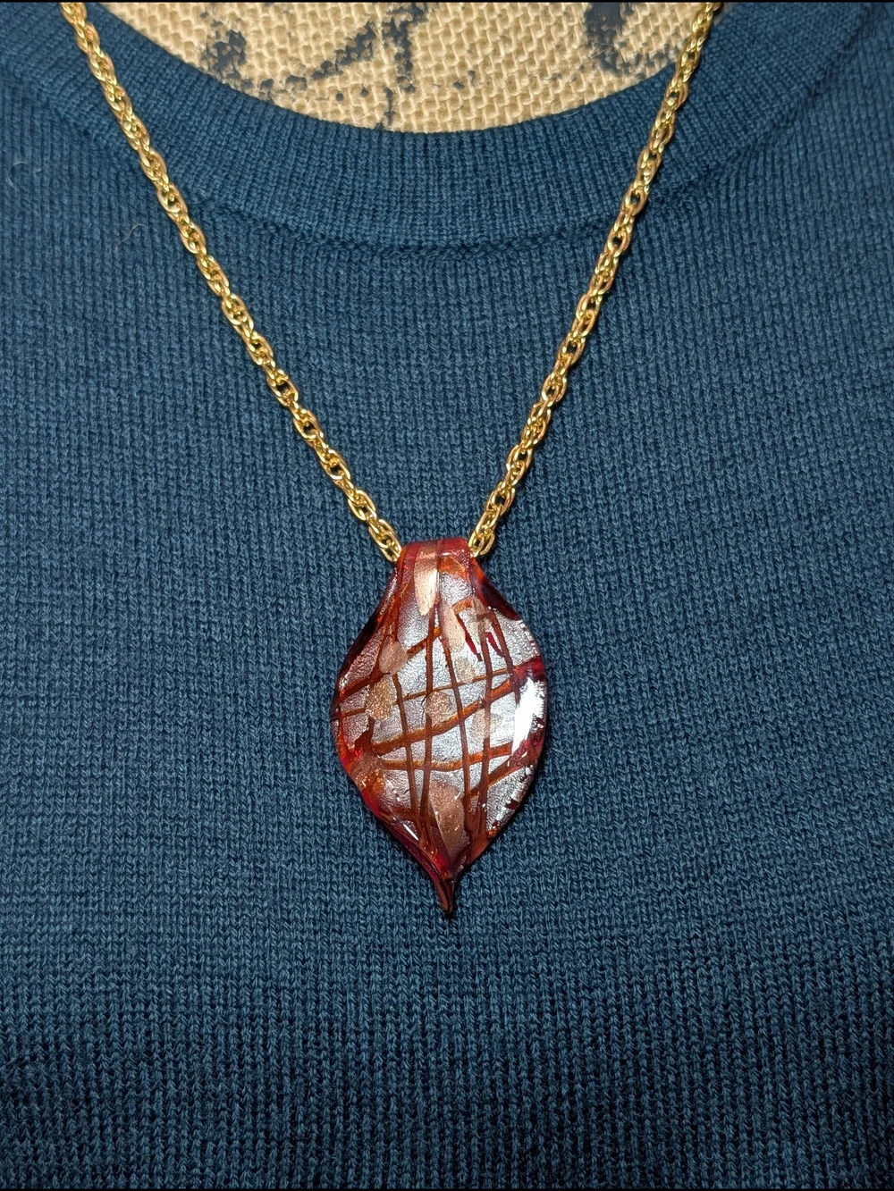 Murano Glass Leaf Pendant Pair - Picture 5 of 6